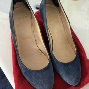 Size 39.5 blue suede Louboutin wedges
